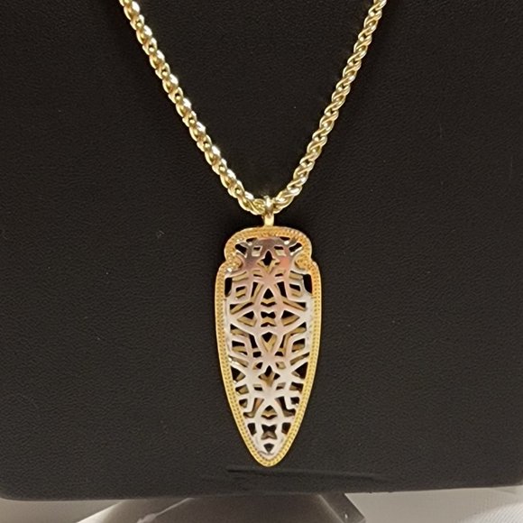 Kendra Scott Sienna Necklace in Gold and Silver - Picture 4 of 4